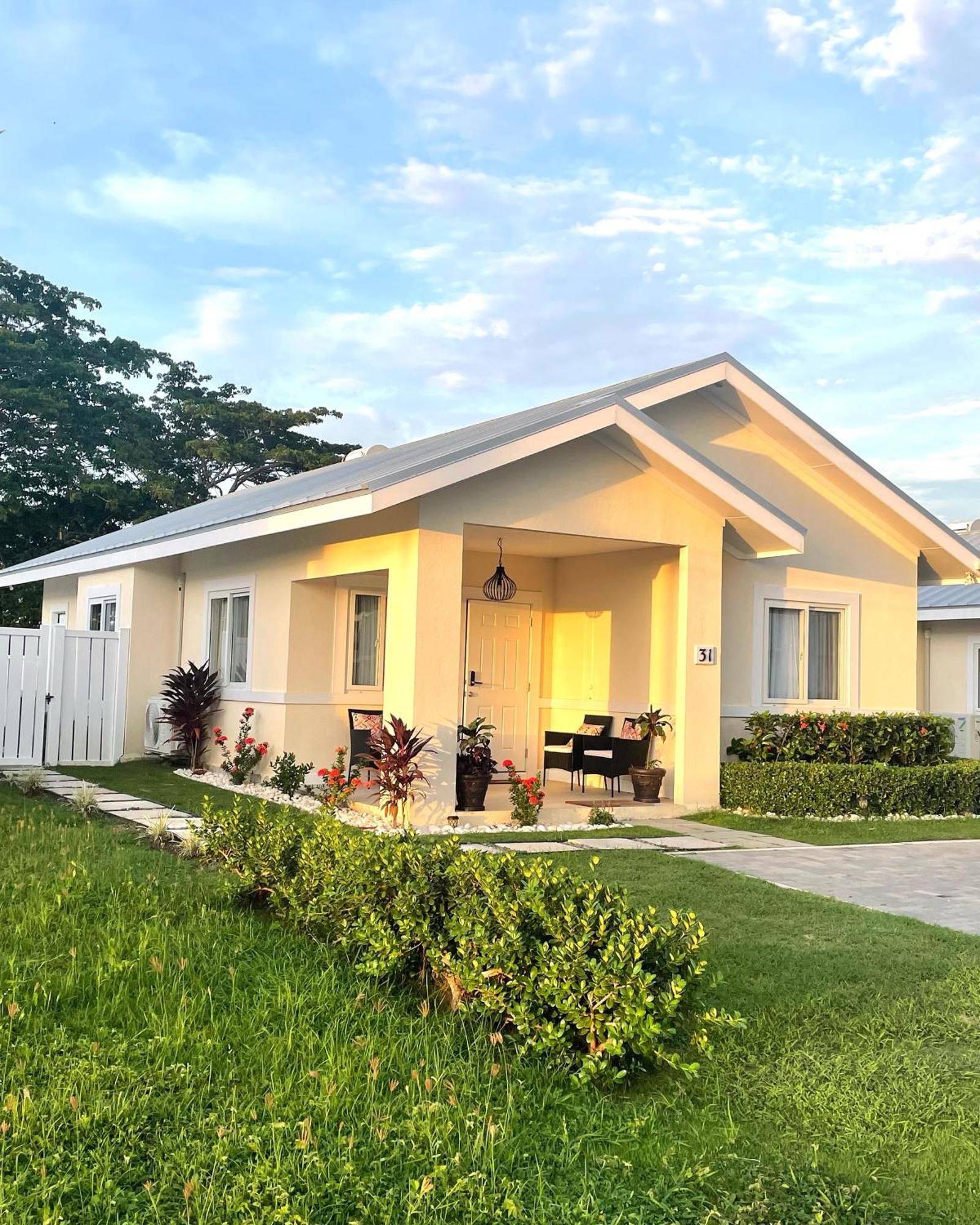 Seashore Vacation Home, Oceanpointe, Lucea, Jamaica ภายนอก รูปภาพ